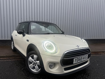 Used MINI Hatch 2018 for sale - 76468846: Photo