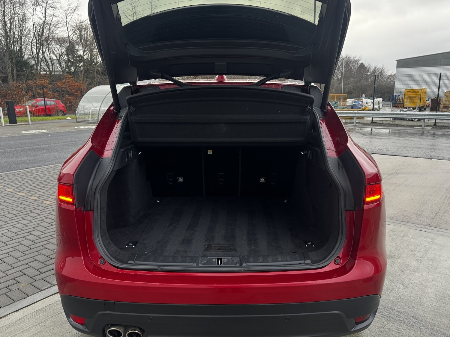 Used Jaguar F-Pace 2017 for sale - 76530992: Photo 13