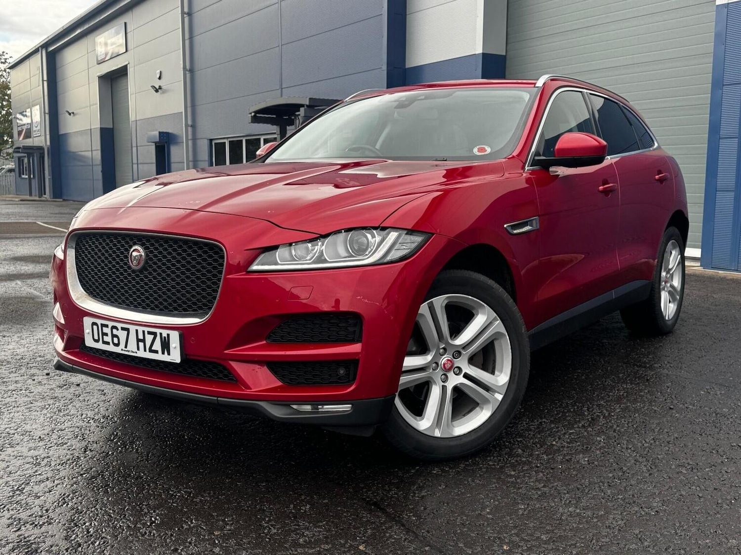 Used Jaguar F-Pace 2017 for sale - 76530992: Photo 3