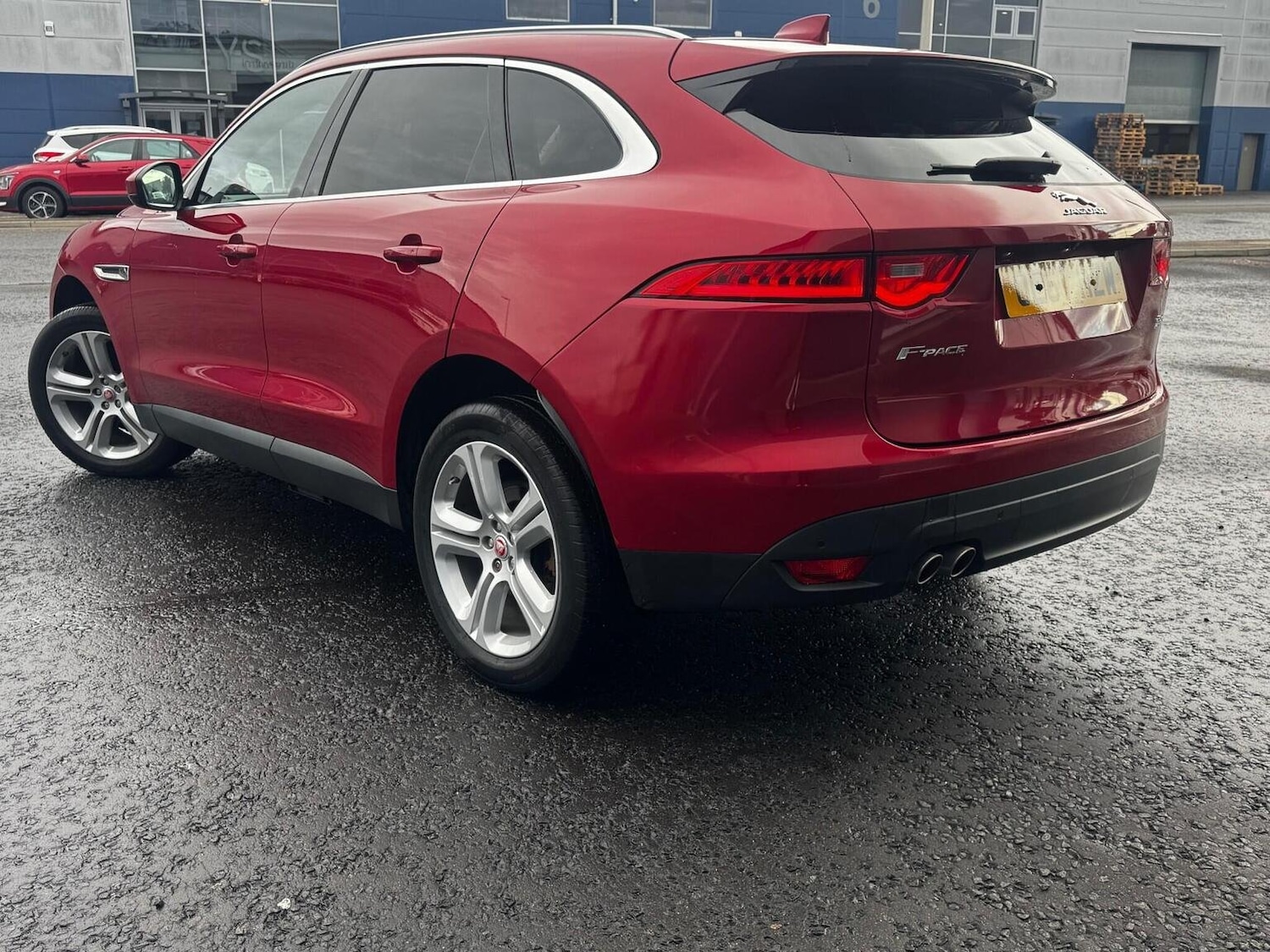 Used Jaguar F-Pace 2017 for sale - 76530992: Photo 4