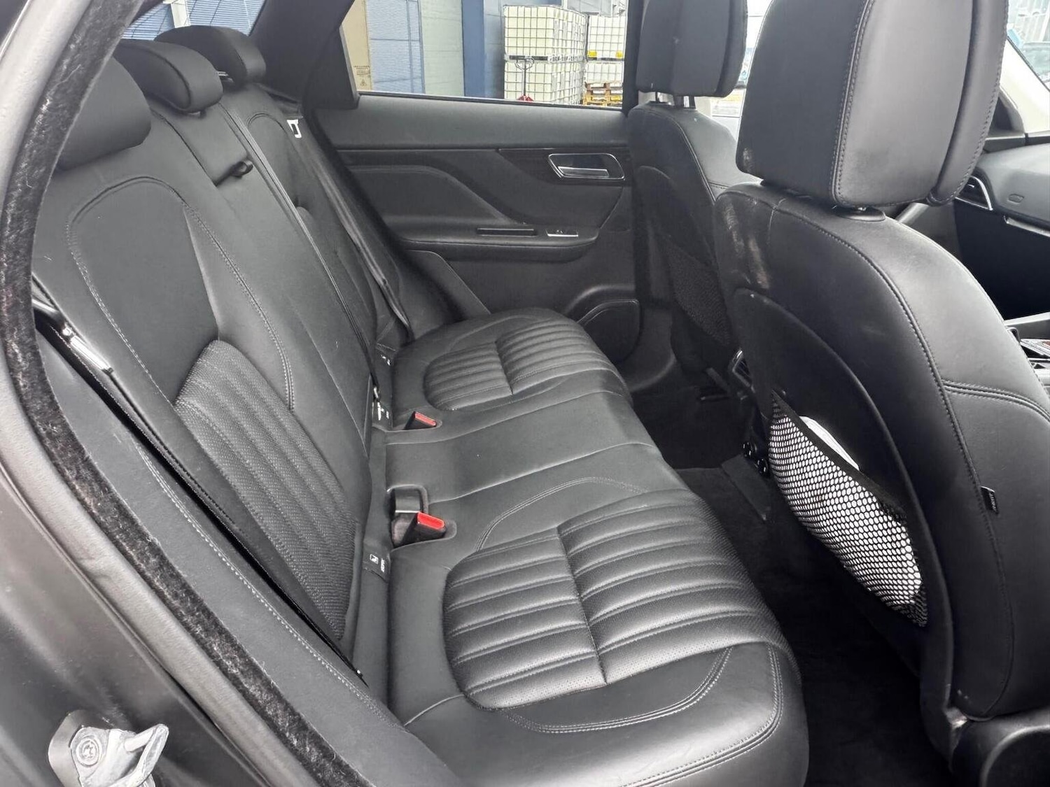 Used Jaguar F-Pace 2017 for sale - 76530992: Photo 9