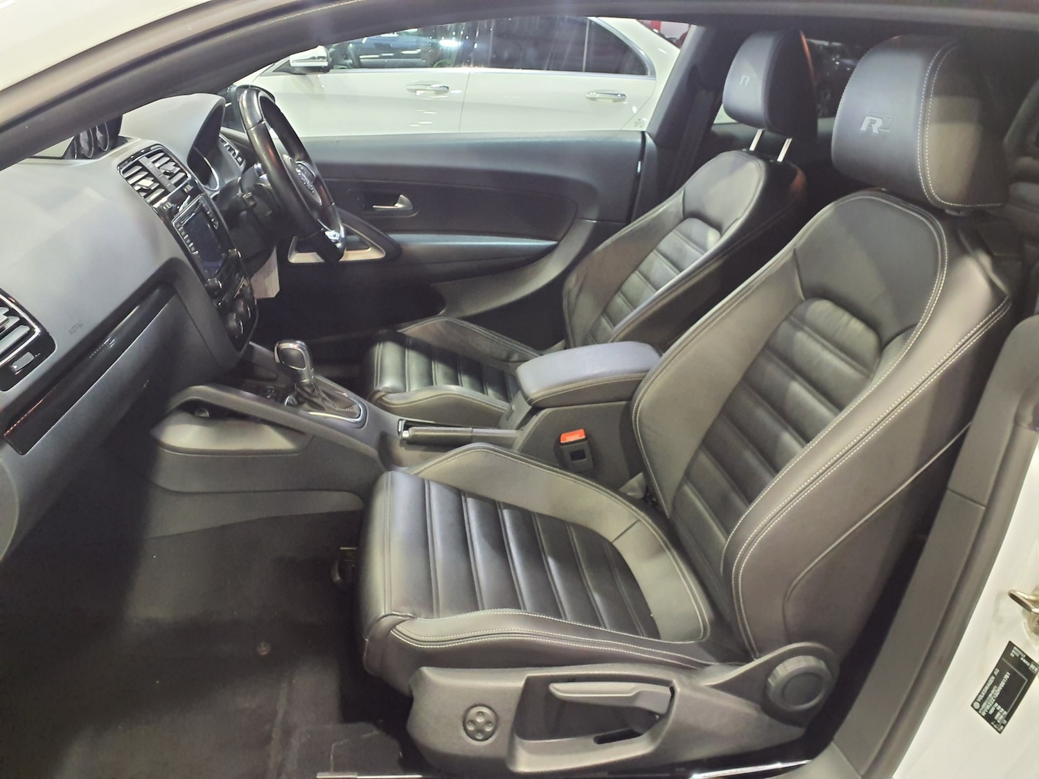 Used Volkswagen Scirocco 2016 for sale - 77548284: Photo 11