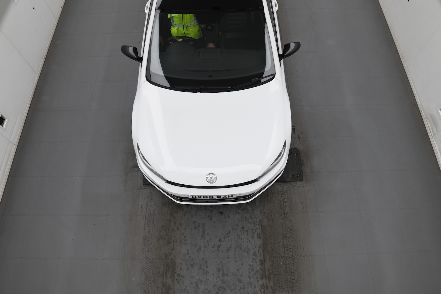 Used Volkswagen Scirocco 2016 for sale - 77548284: Photo 5