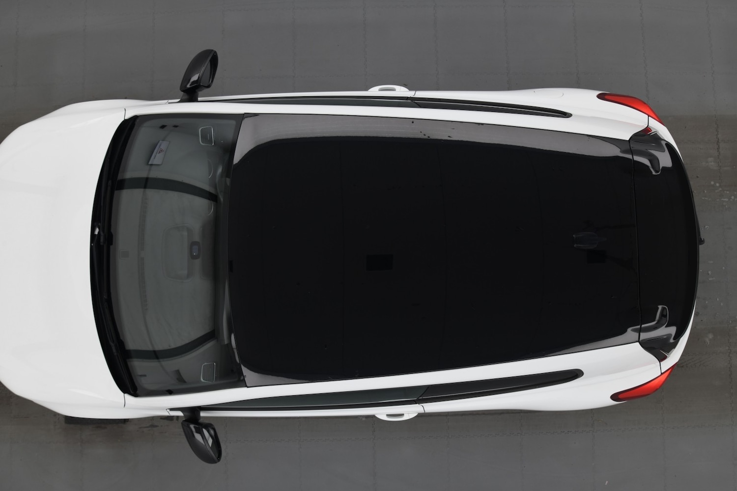 Used Volkswagen Scirocco 2016 for sale - 77548284: Photo 7