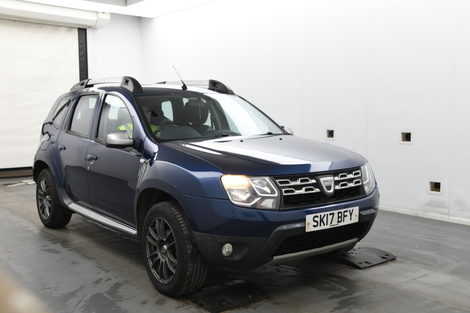 Used Dacia Duster 2017 for sale - 76799216: Photo 1