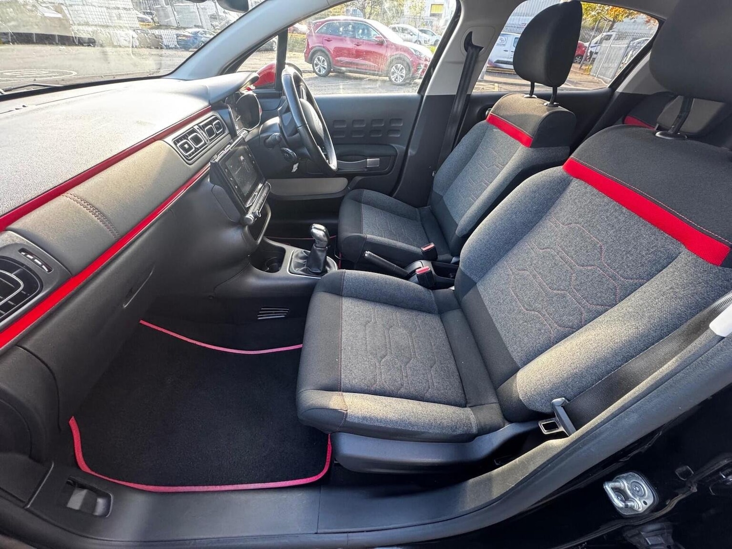 Used Citroen C3 2018 for sale - 76530937: Photo 10