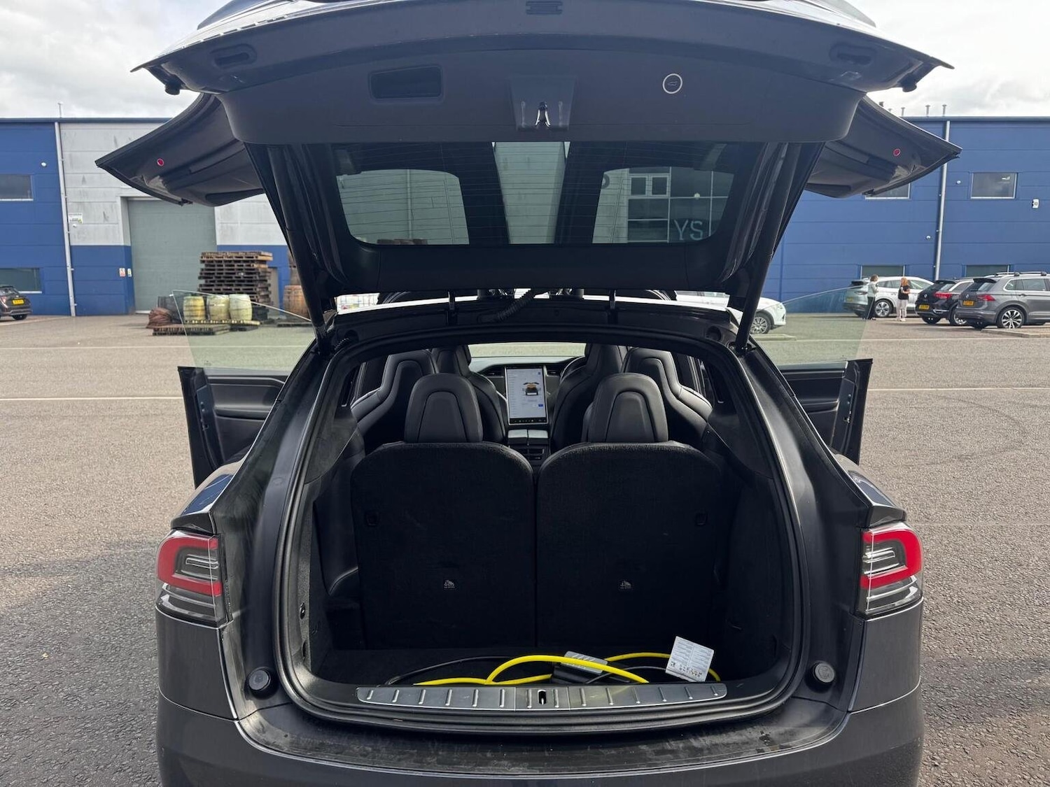 Used Tesla Model X 2018 for sale - 76530935: Photo 15