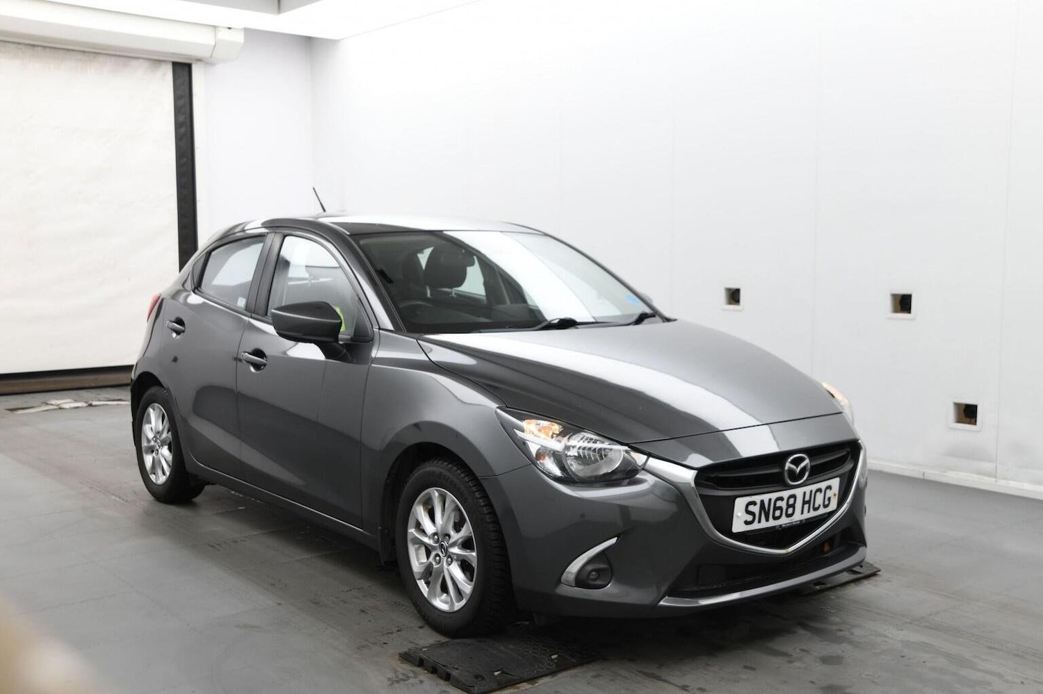 Used Mazda Mazda2 2018 for sale - 76530940: Photo 1