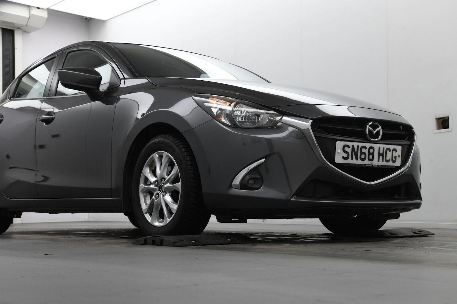 Used Mazda Mazda2 2018 for sale - 76530940: Photo 5