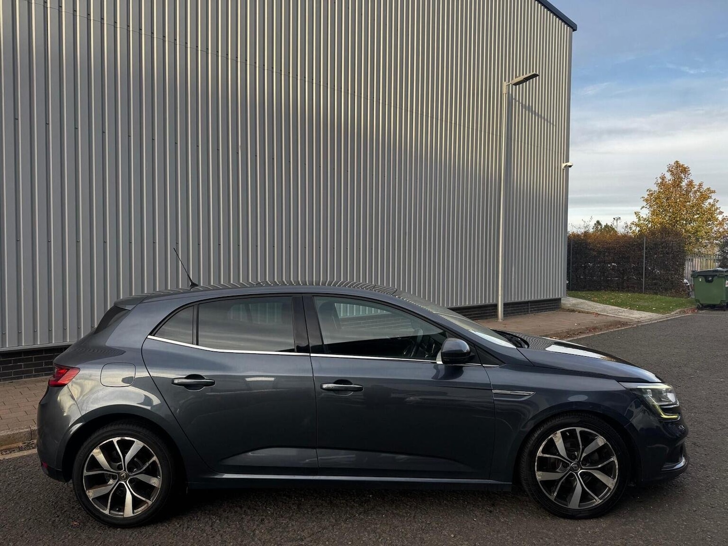 Used Renault Megane 2016 for sale - 76530956: Photo 7