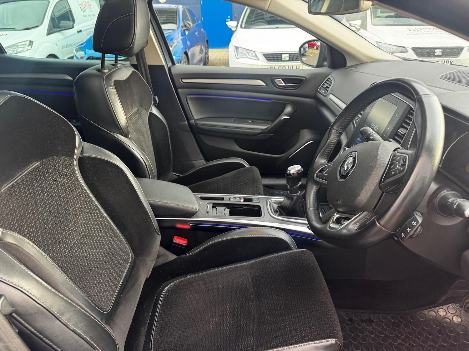 Used Renault Megane 2016 for sale - 76530956: Photo 9