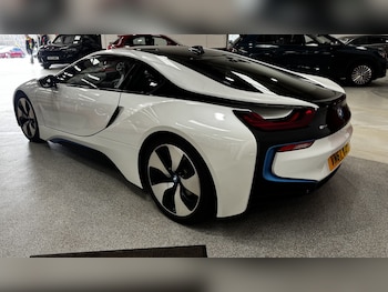 Used BMW i8 2017 for sale - 77906662: Photo