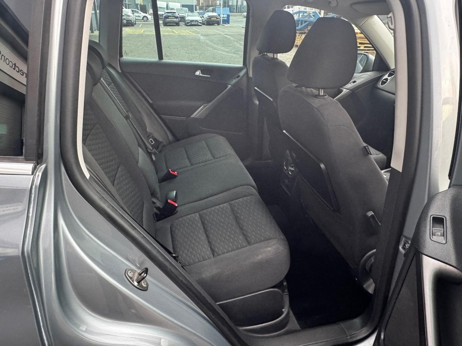 Used Volkswagen Tiguan 2009 for sale - 76530950: Photo 12