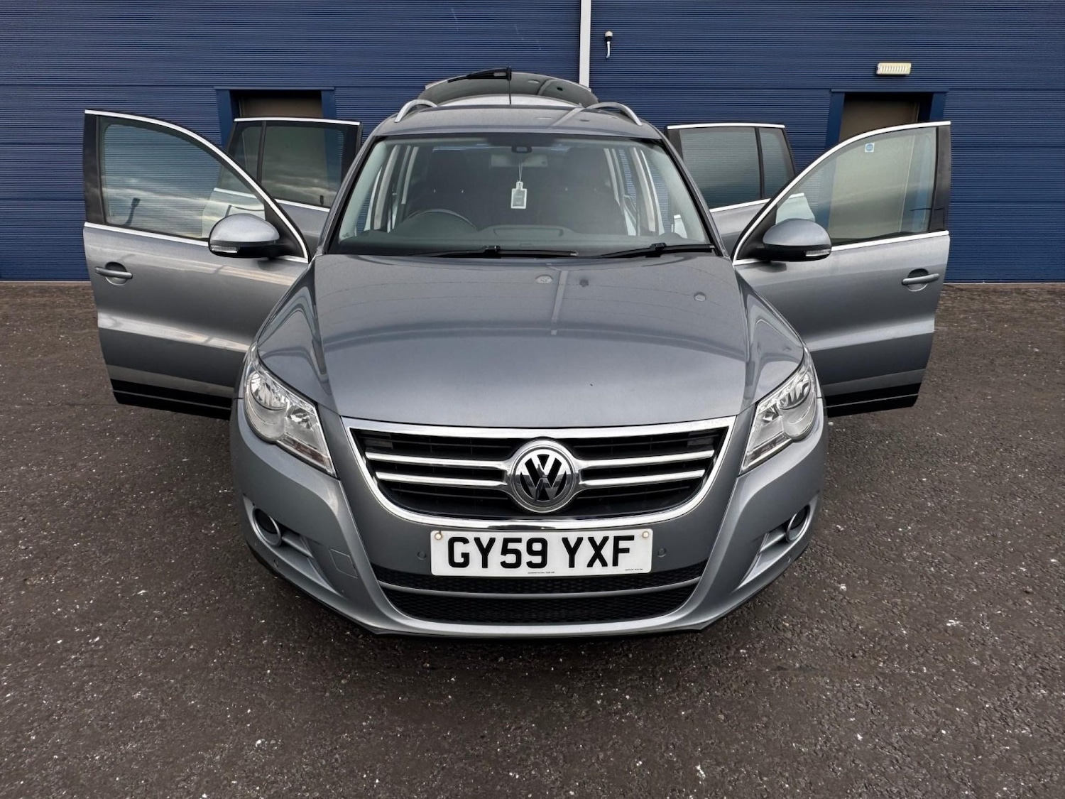 Used Volkswagen Tiguan 2009 for sale - 76530950: Photo 6