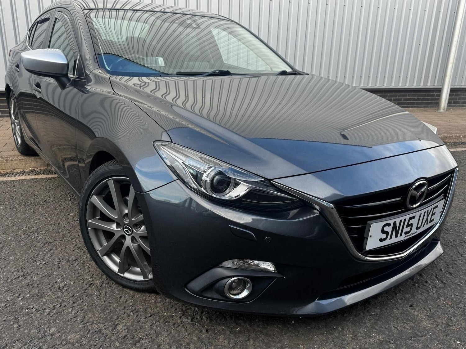Used Mazda Mazda3 2015 for sale - 76884907: Photo 2