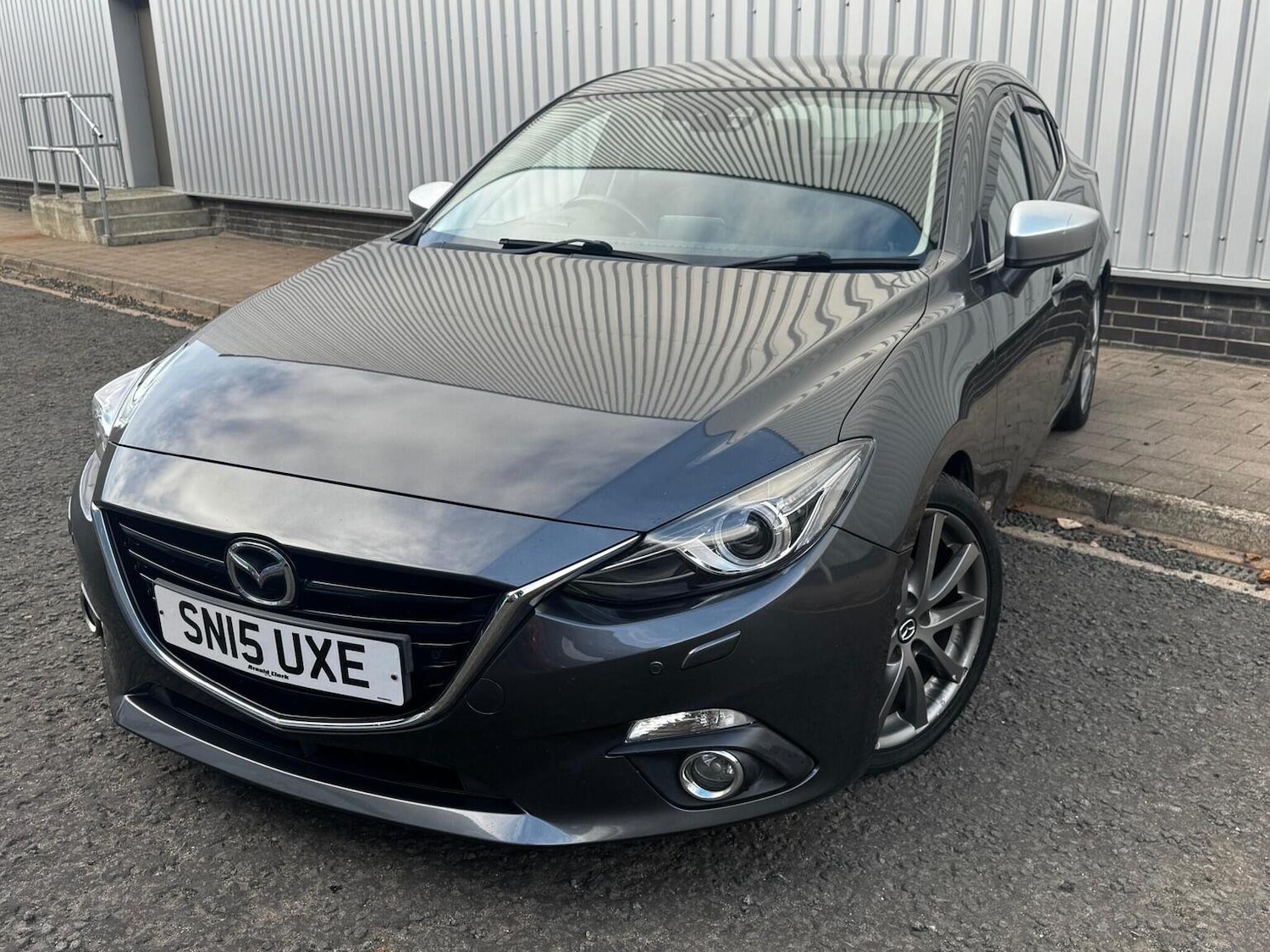 Used Mazda Mazda3 2015 for sale - 76884907: Photo 4