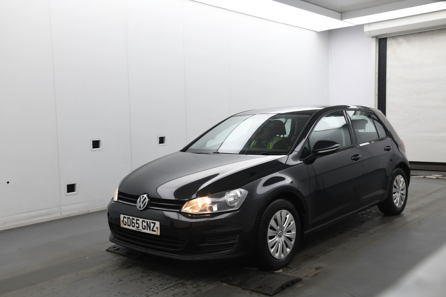 Used Volkswagen Golf 2015 for sale - 78045554: Photo 2