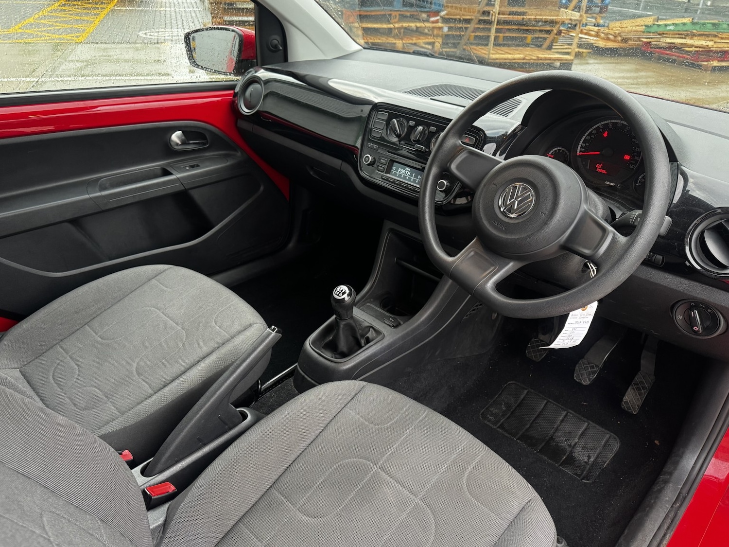 Used Volkswagen up! 2014 for sale - 77251248: Photo 11