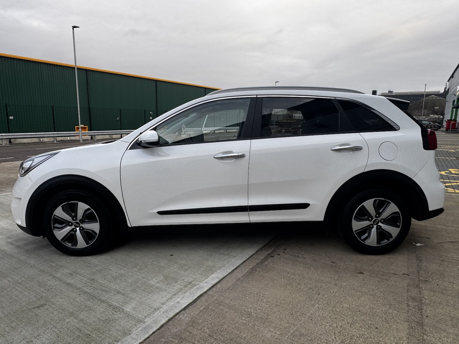 Used Kia Niro 2016 for sale - 76751803: Photo 9