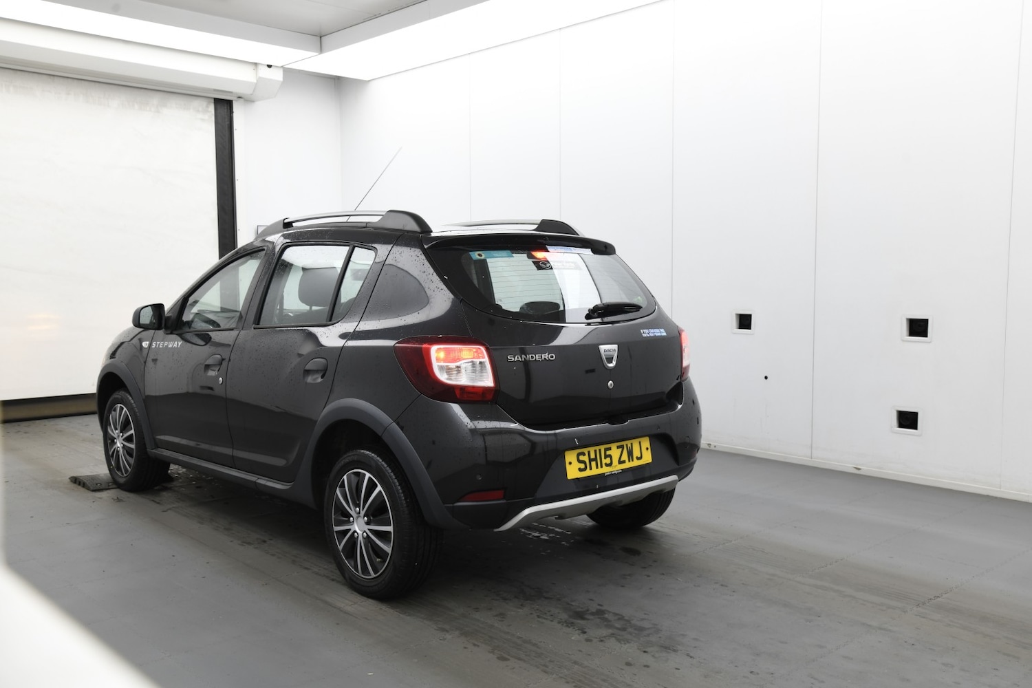 Used Dacia Sandero Stepway 2015 for sale - 76836979: Photo 4