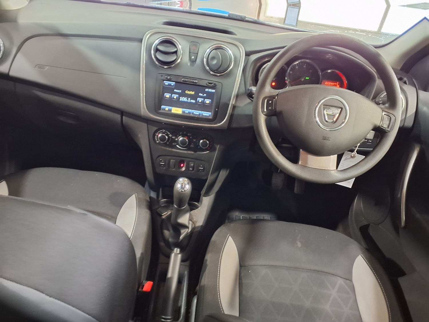Used Dacia Sandero Stepway 2015 for sale - 76836979: Photo 5