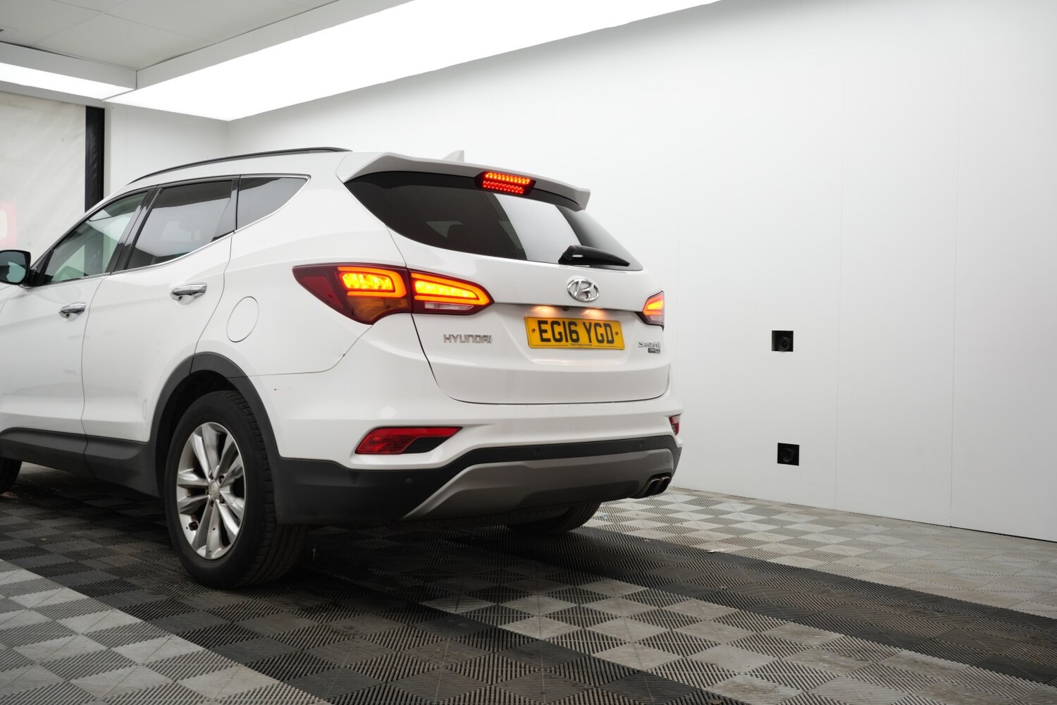 Used Hyundai Santa Fe 2016 for sale - 78031610: Photo 11