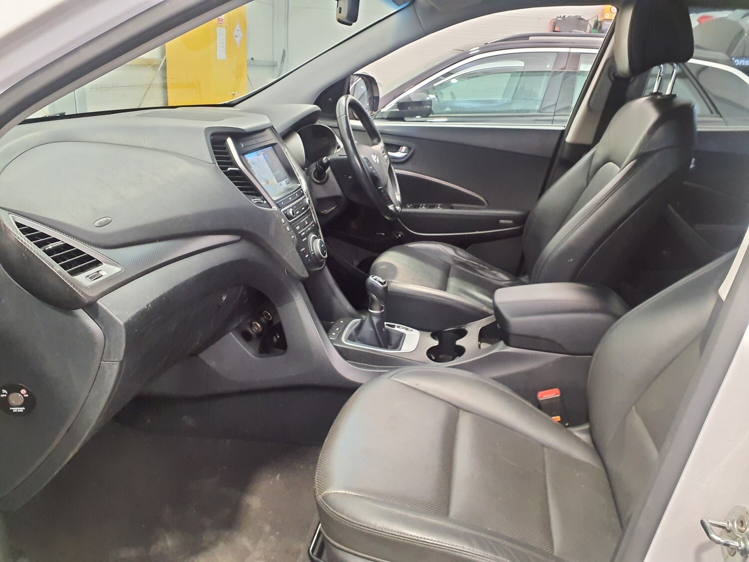 Used Hyundai Santa Fe 2016 for sale - 78031610: Photo 16