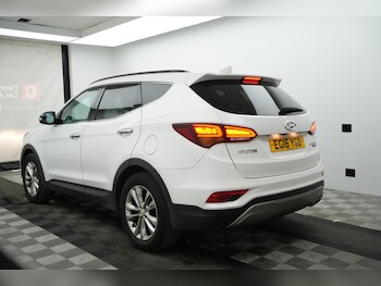 Used Hyundai Santa Fe 2016 for sale - 78031610: Photo