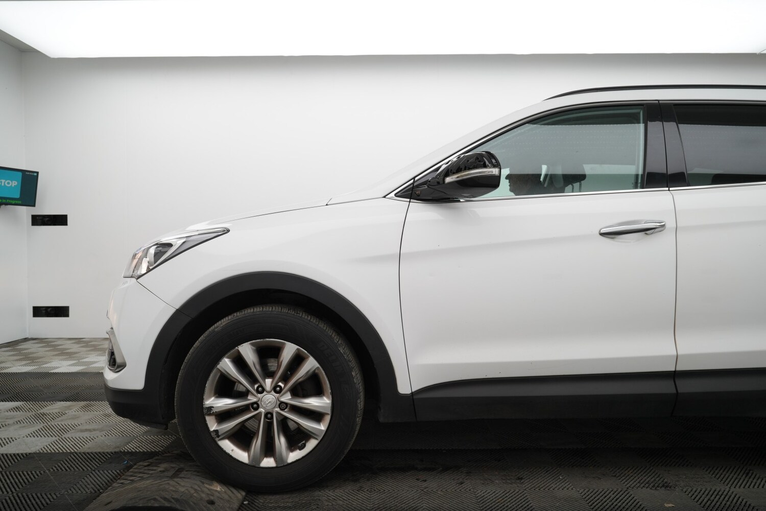 Used Hyundai Santa Fe 2016 for sale - 78031610: Photo 7