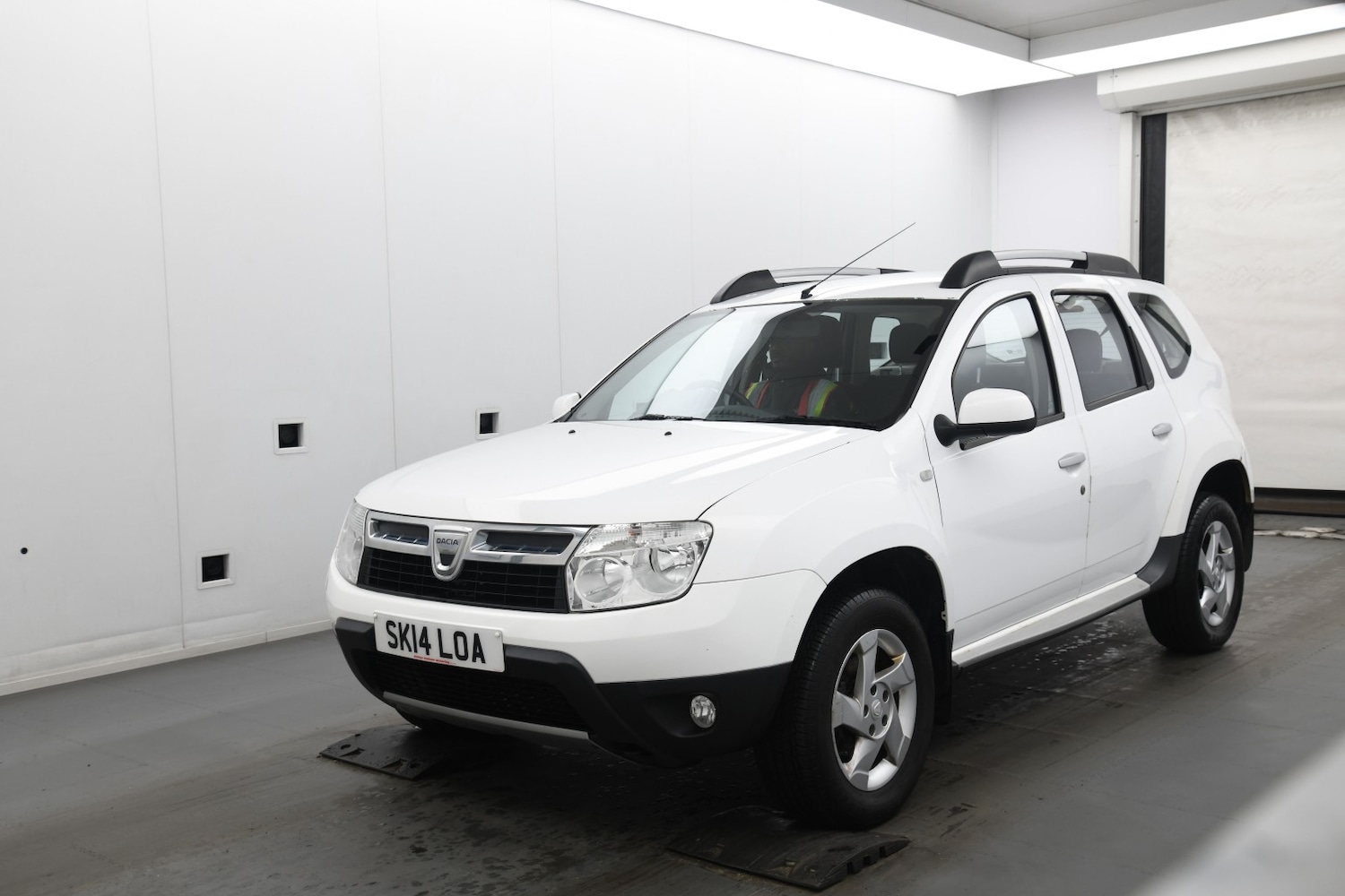 Used Dacia Duster 2014 for sale - 77548286: Photo 2
