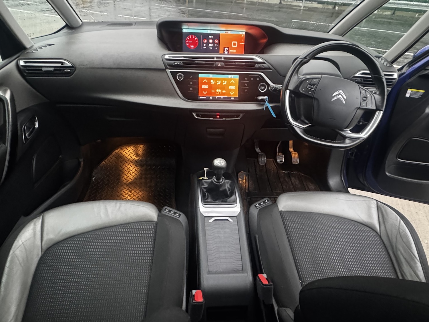 Used Citroen C4 Grand Picasso 2016 for sale - 77465798: Photo 16