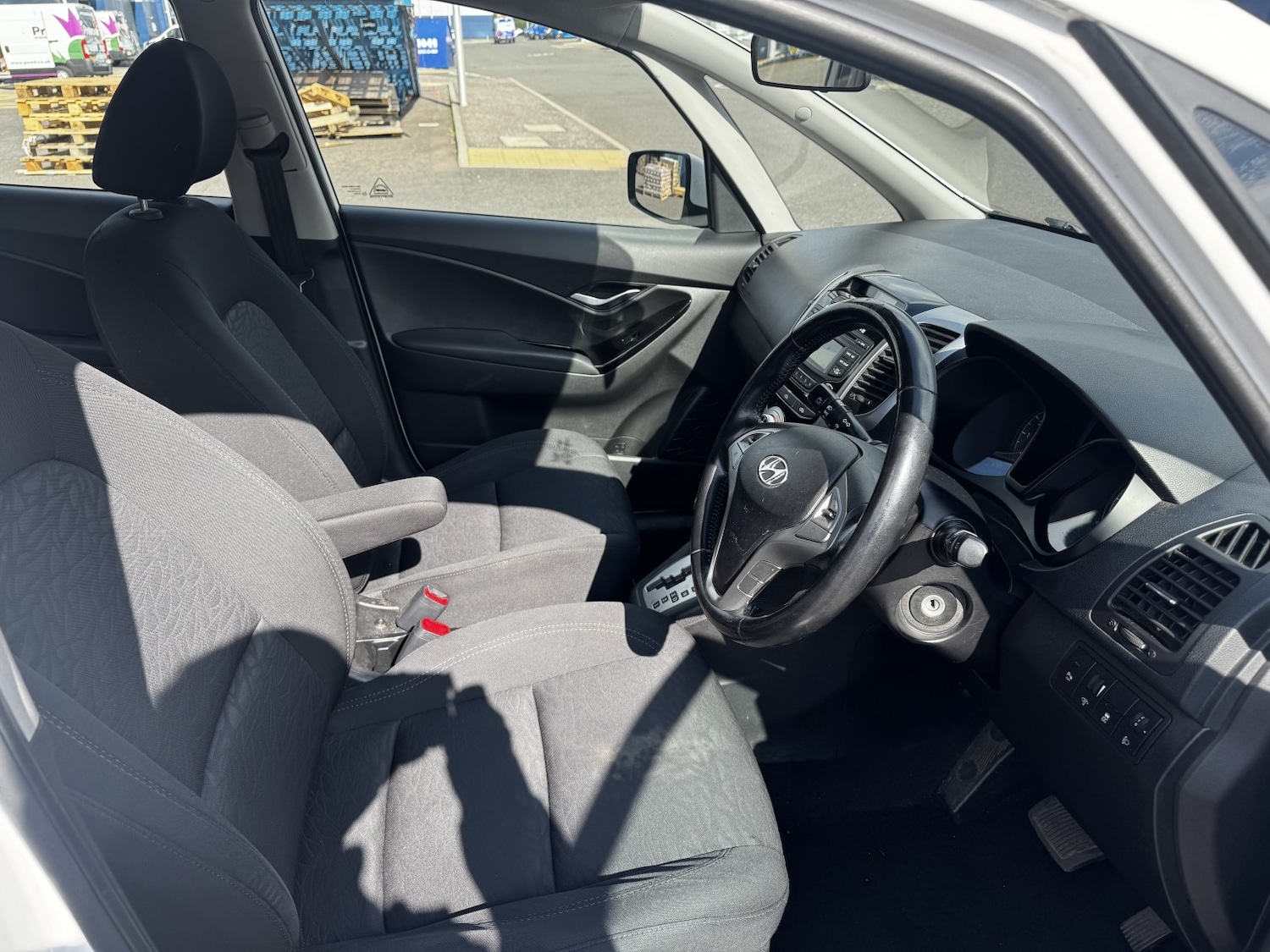 Used Hyundai Ix20 2012 for sale - 77417479: Photo 12