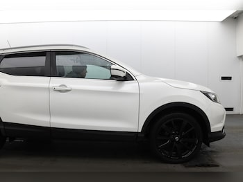 Used Nissan Qashqai 2017 for sale - 77891546: Photo