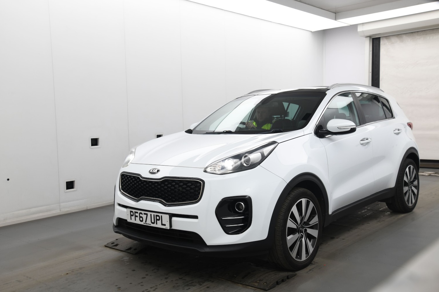 Used Kia Sportage 2018 for sale - 78125201: Photo 2