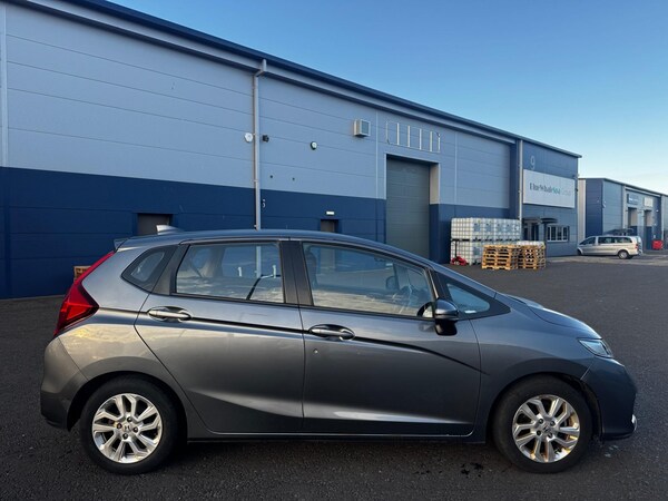 Used Honda Jazz 2017 for sale - 76092317: Photo 5