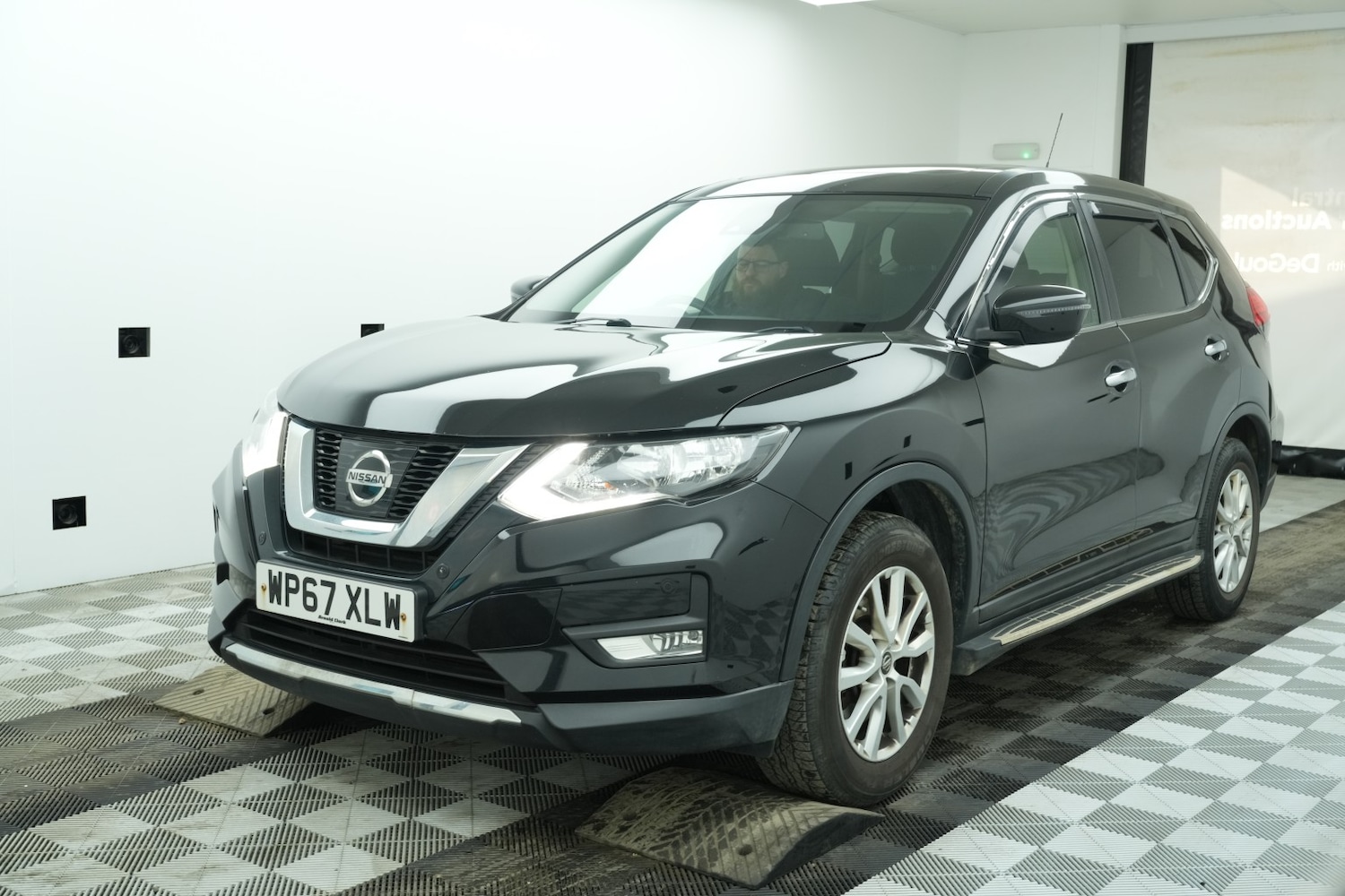 Used Nissan X-Trail 2018 for sale - 78155307: Photo 2