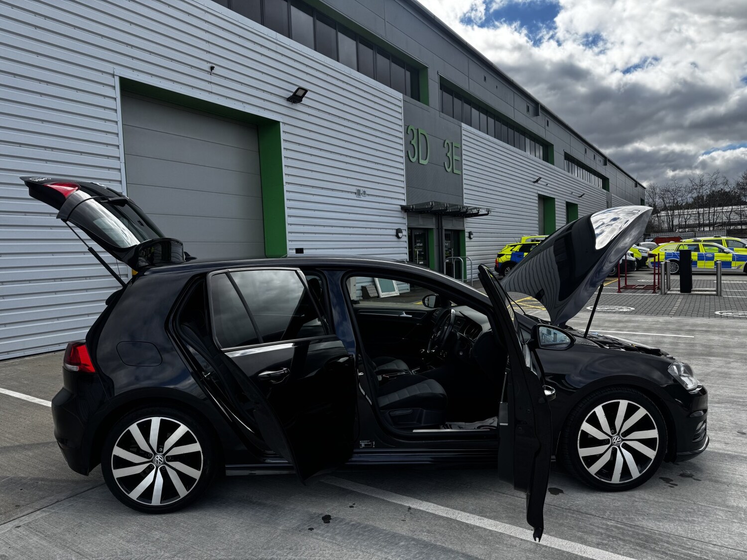 Used Volkswagen Golf 2016 for sale - 78182842: Photo 18