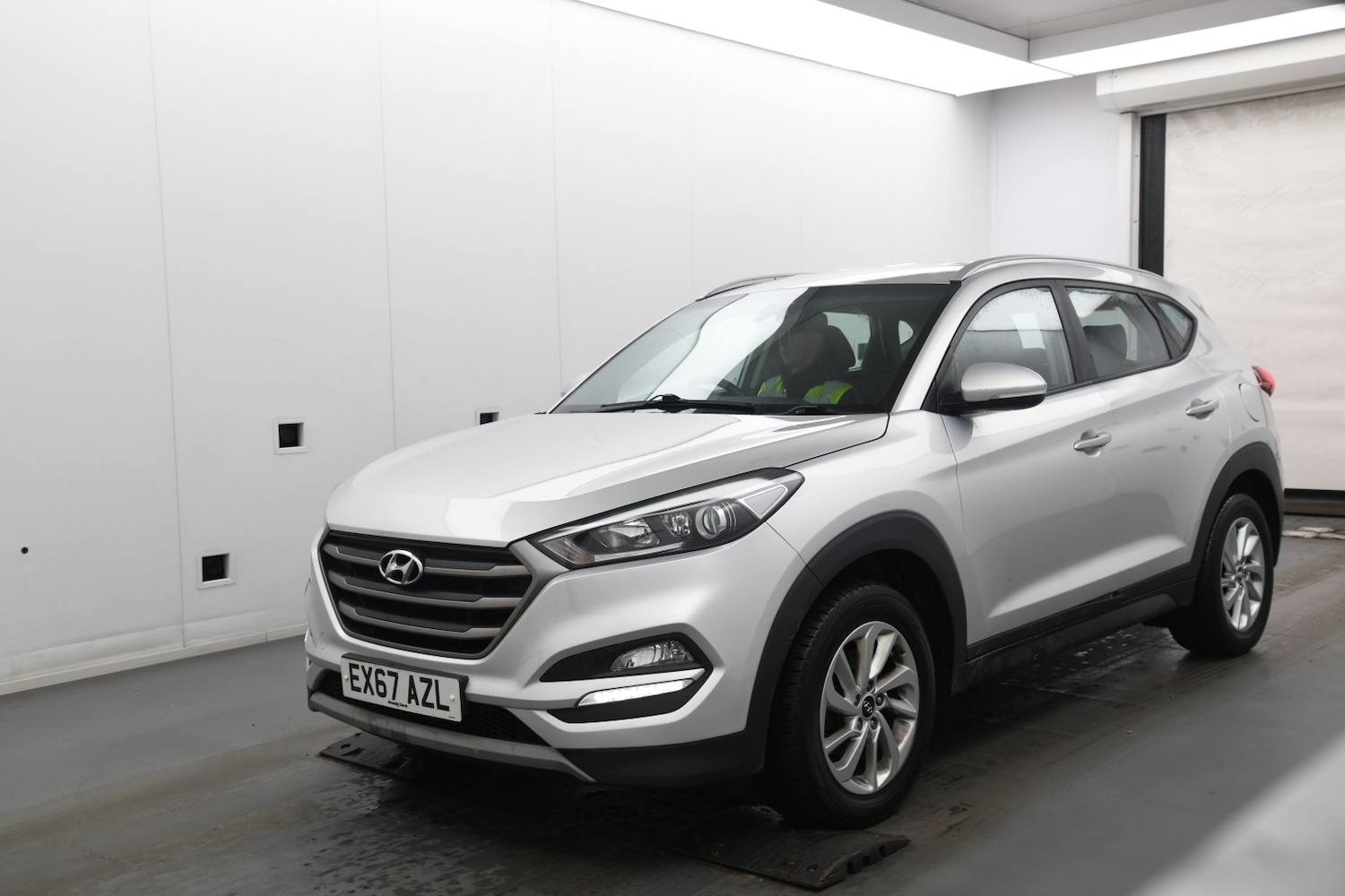 Used Hyundai TUCSON 2017 for sale - 78018324: Photo 2