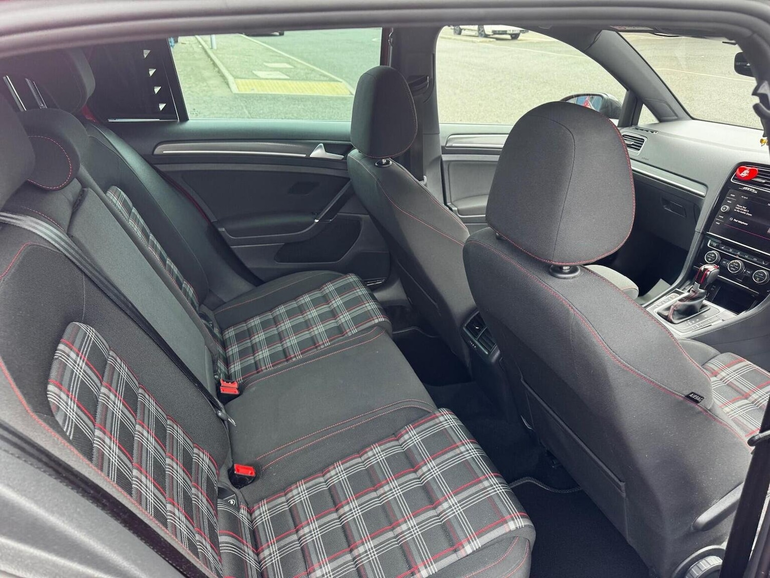 Used Volkswagen Golf 2017 for sale - 76530963: Photo 11