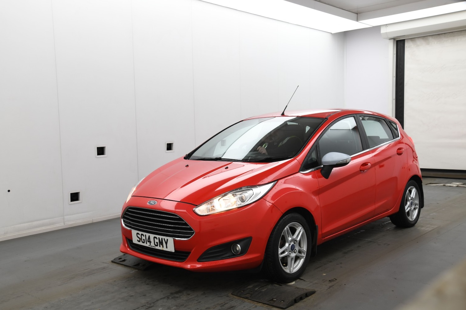 Used Ford Fiesta 2014 for sale - 76799194: Photo 2