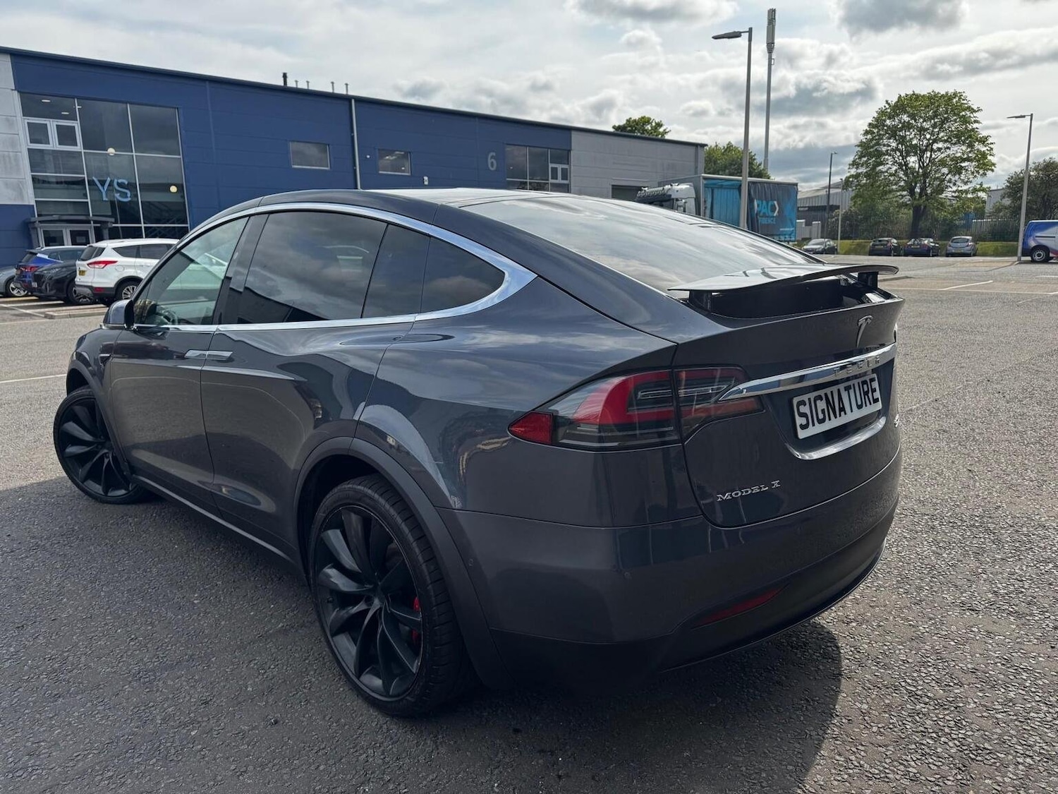 Used Tesla Model X 2018 for sale - 77464574: Photo 5