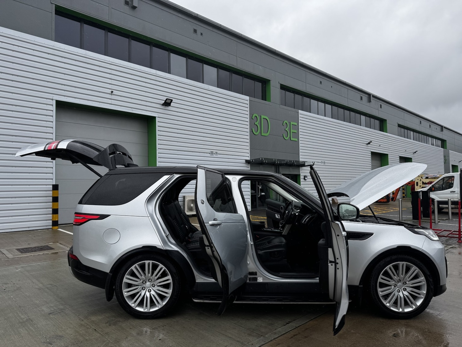 Used Land Rover Discovery 2018 for sale - 77522011: Photo 17