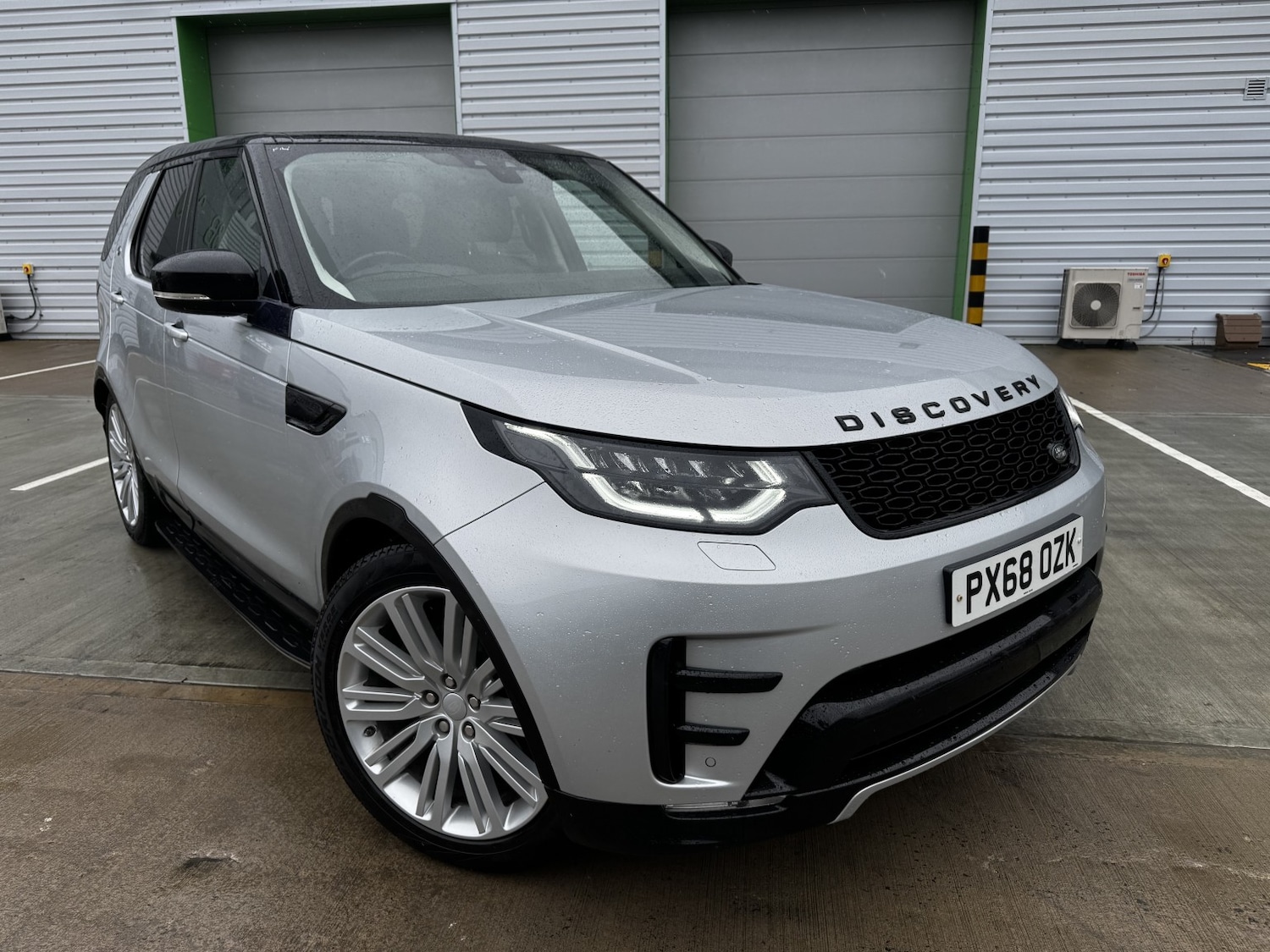 Used Land Rover Discovery 2018 for sale - 77522011: Photo 2