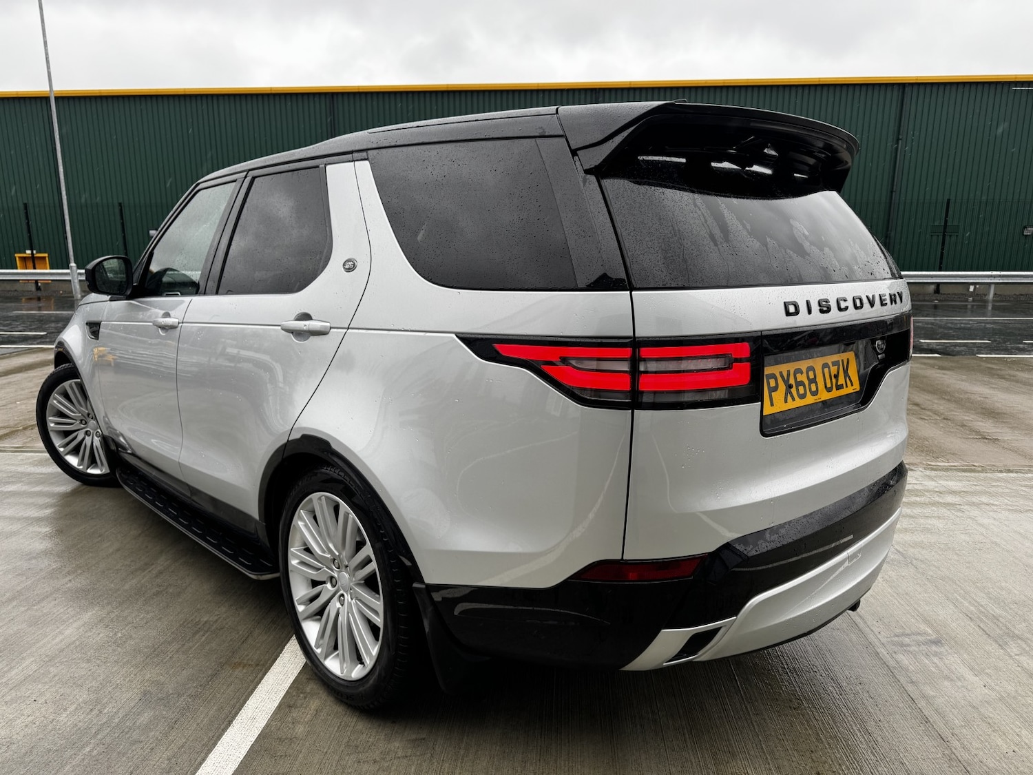 Used Land Rover Discovery 2018 for sale - 77522011: Photo 3