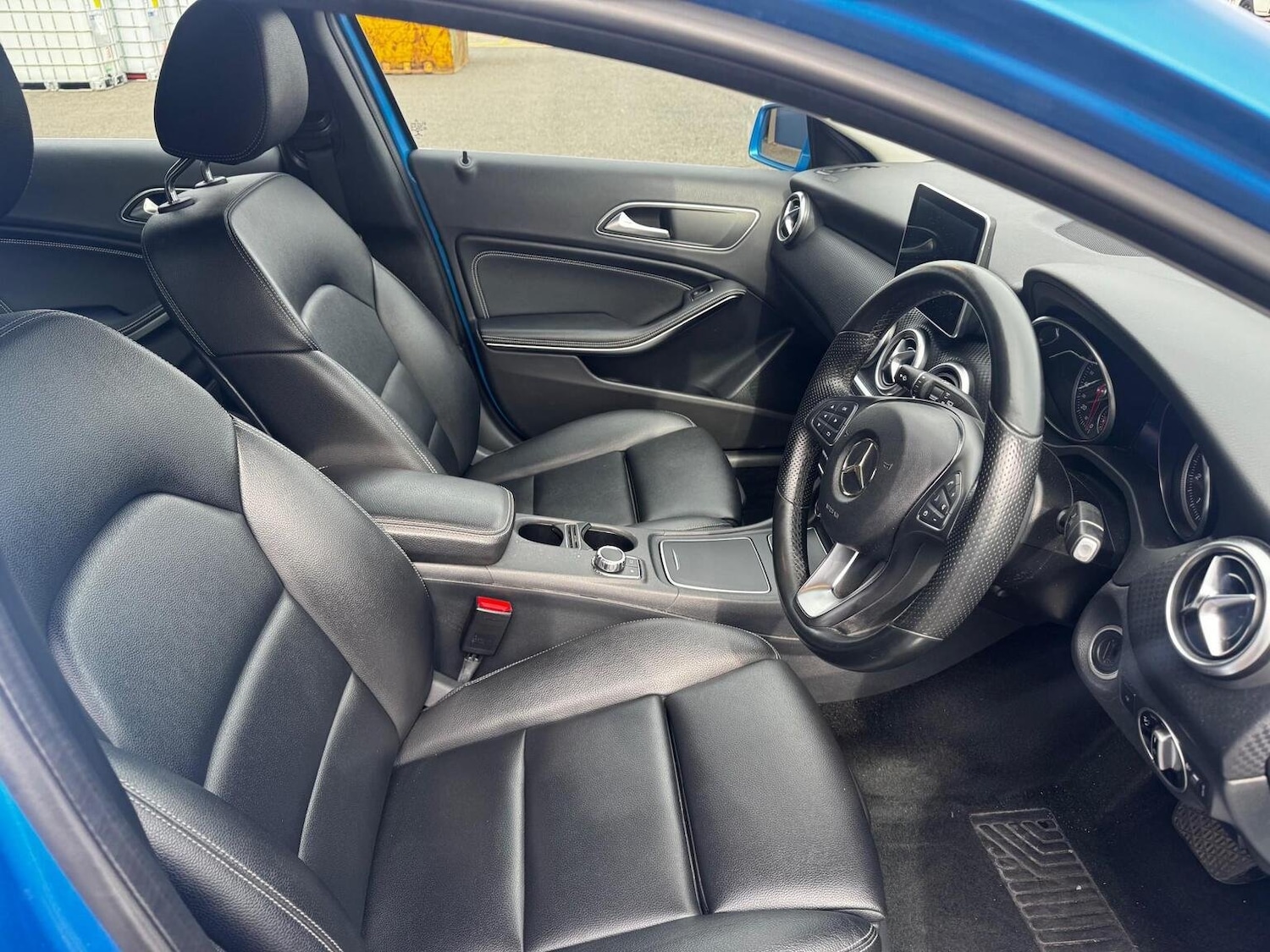 Used Mercedes-Benz A-Class 2015 for sale - 76530989: Photo 10