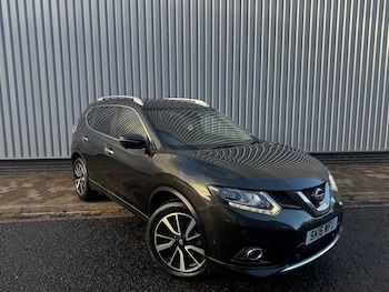 Used Nissan X-Trail 2016 for sale - 76530949: Photo