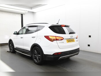 Used Hyundai Santa Fe 2015 for sale - 77251167: Photo