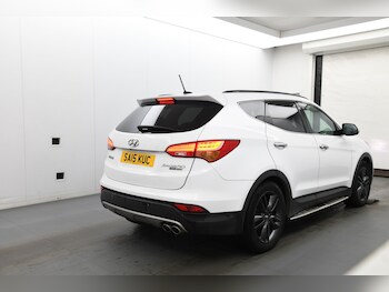 Used Hyundai Santa Fe 2015 for sale - 77251167: Photo