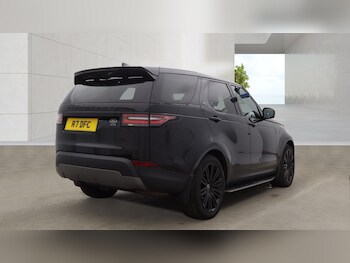 Used Land Rover Discovery 2017 for sale - 78633382: Photo