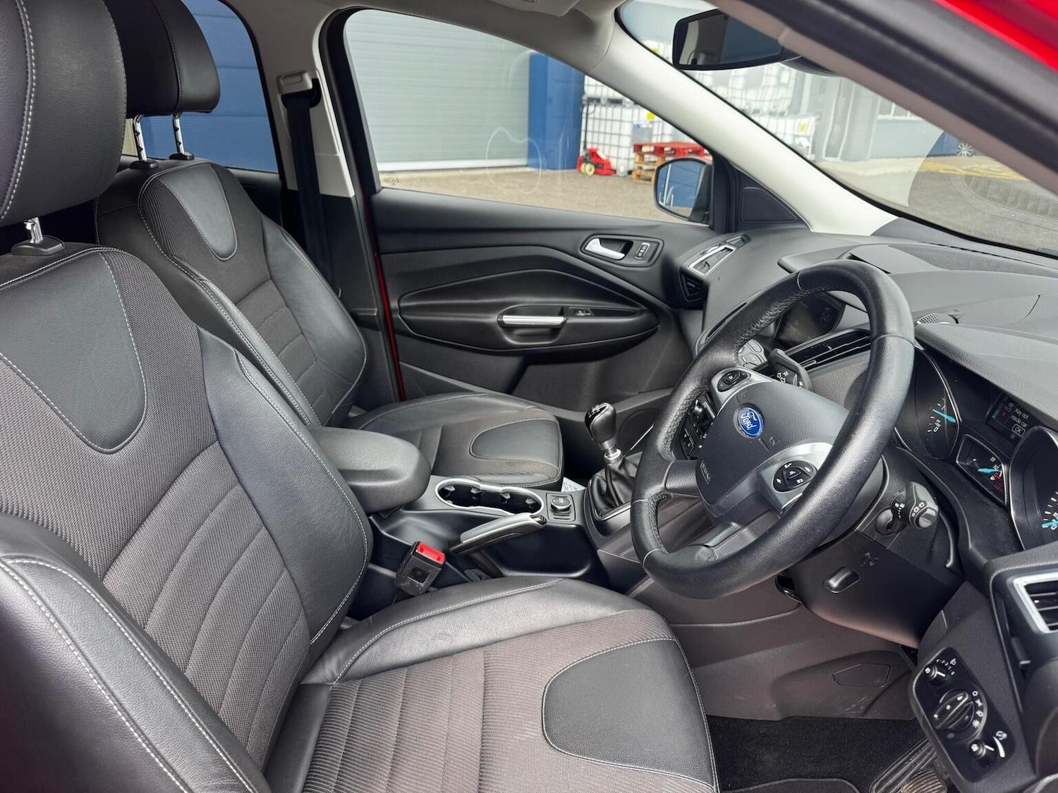 Used Ford Kuga 2016 for sale - 76530942: Photo 10